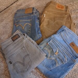 Levi's Mixed Jeans Bundle - Blue, Light Blue, Tan, Gray